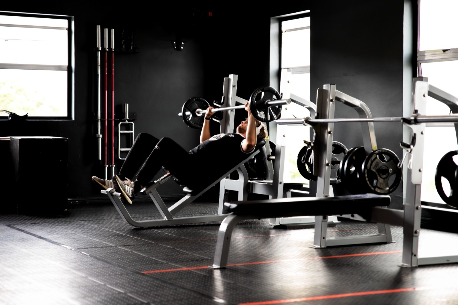 incline bench press to target the upper pecs